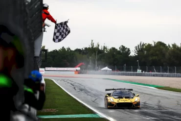 Original-25085-02-maserati-gt2-barcelona-race-1